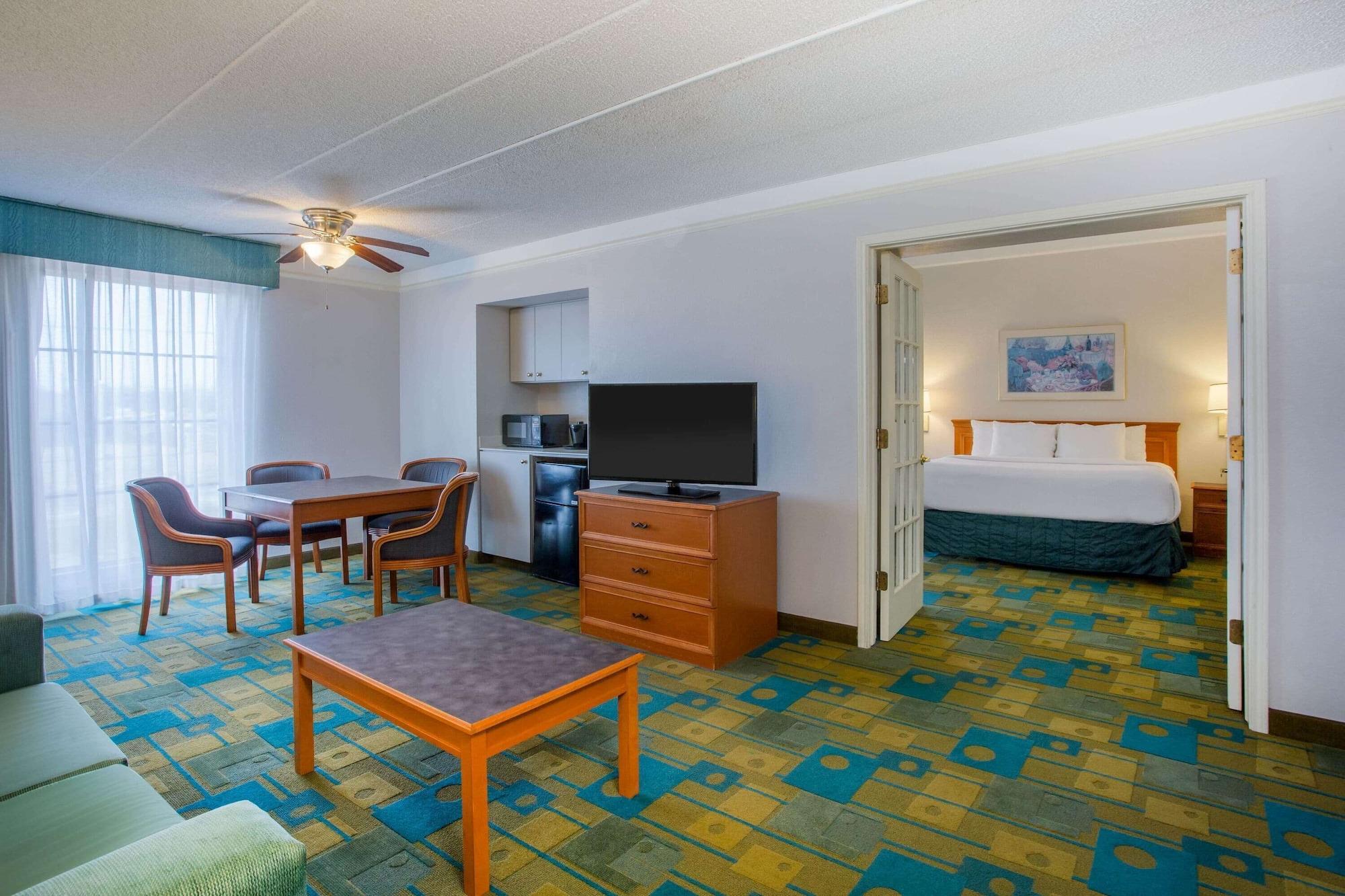 La Quinta Inn By Wyndham Norfolk Virginia Beach Exteriör bild