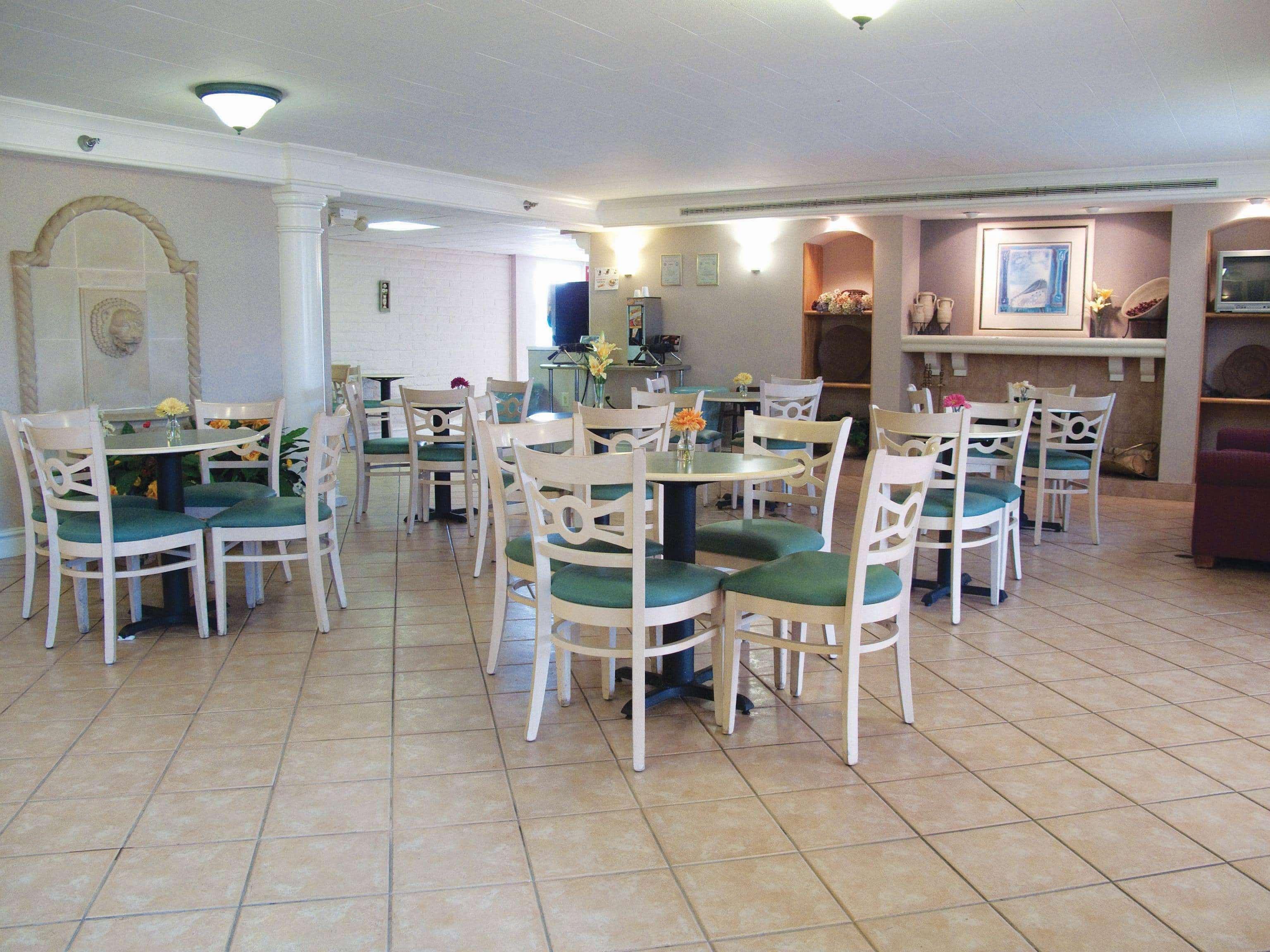La Quinta Inn By Wyndham Norfolk Virginia Beach Exteriör bild