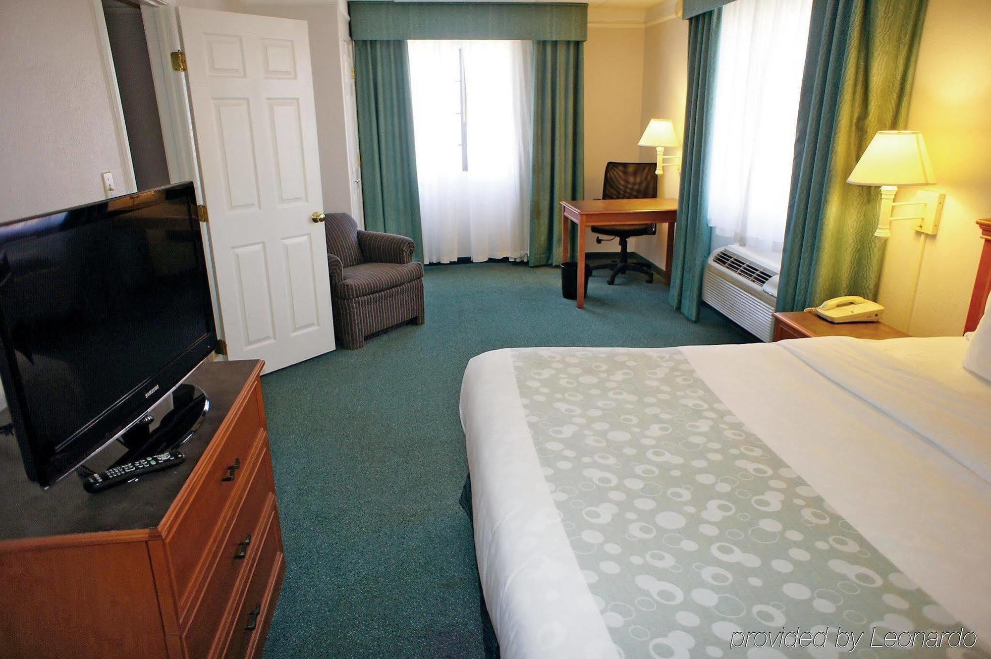 La Quinta Inn By Wyndham Norfolk Virginia Beach Exteriör bild